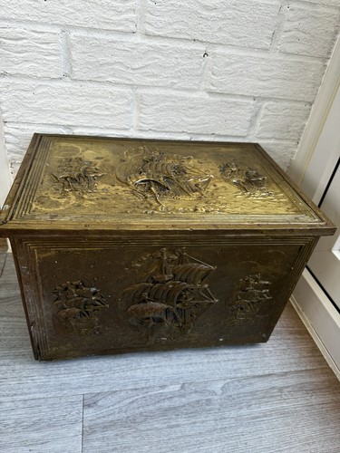 Vintage brass embossed - , coal